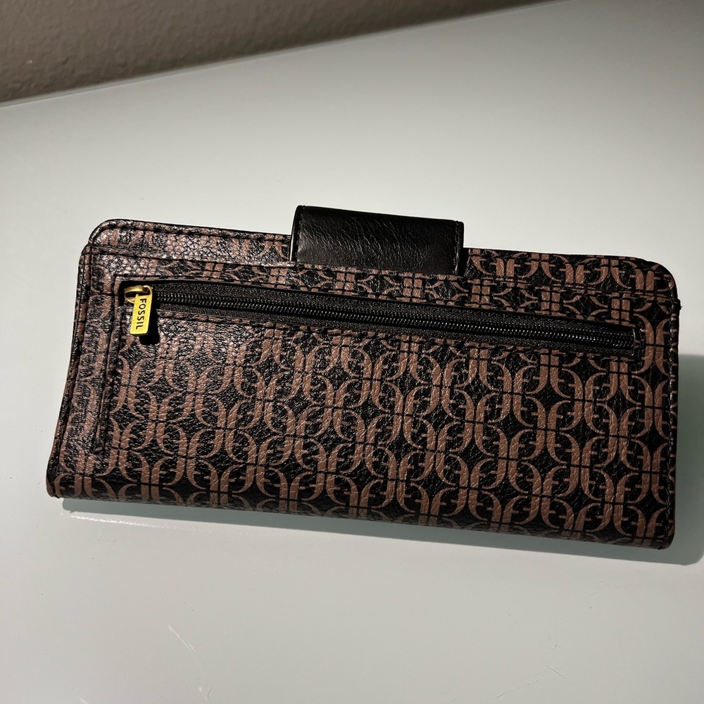 Fossil wallets